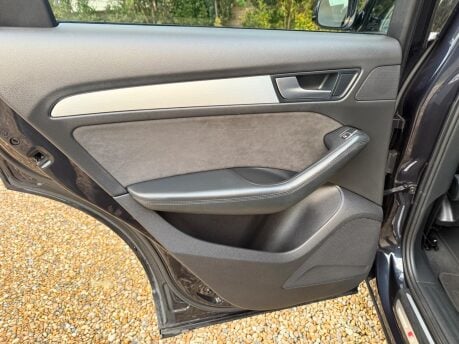 Audi Q5 2.0 TDI S line Plus S Tronic quattro Euro 6 (s/s) 5dr 29