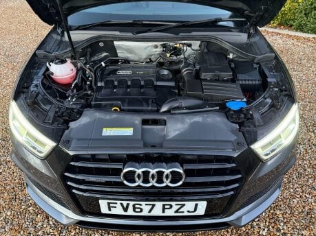 Audi Q3 2.0 TDI Black Edition quattro Euro 6 (s/s) 5dr 11