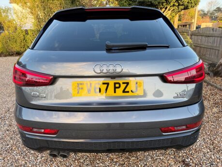 Audi Q3 2.0 TDI Black Edition quattro Euro 6 (s/s) 5dr 9