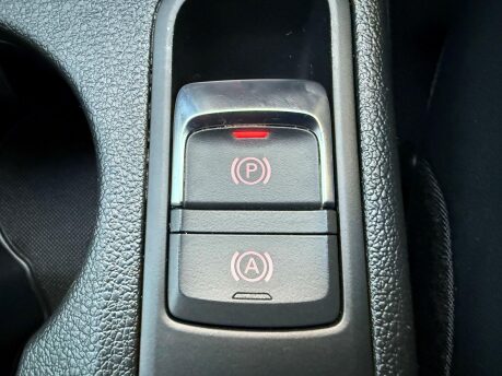 Audi Q3 2.0 TDI Black Edition quattro Euro 6 (s/s) 5dr 26