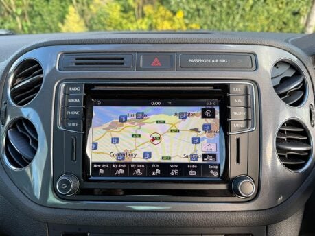 Volkswagen Tiguan 2.0 TDI BlueMotion Tech R-Line Edition 4WD Euro 6 (s/s) 5dr 19