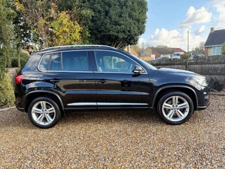Volkswagen Tiguan 2.0 TDI BlueMotion Tech R-Line Edition 4WD Euro 6 (s/s) 5dr 4