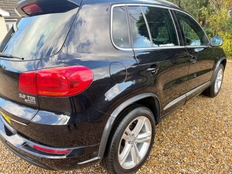 Volkswagen Tiguan 2.0 TDI BlueMotion Tech R-Line Edition 4WD Euro 6 (s/s) 5dr 8