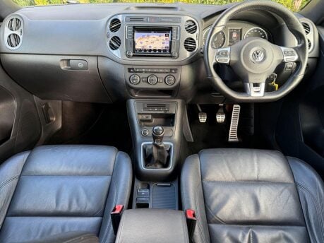 Volkswagen Tiguan 2.0 TDI BlueMotion Tech R-Line Edition 4WD Euro 6 (s/s) 5dr 22