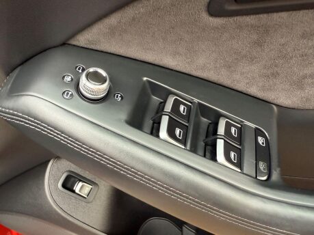 Audi Q5 2.0 TDI S line Plus SUV 5dr Diesel S Tronic quattro Euro 6 (s/s) (190 ps) 30