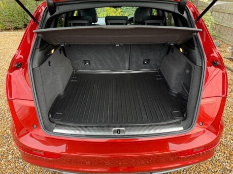 Audi Q5 2.0 TDI S line Plus SUV 5dr Diesel S Tronic quattro Euro 6 (s/s) (190 ps) 37