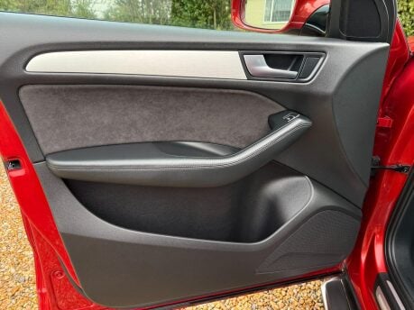 Audi Q5 2.0 TDI S line Plus SUV 5dr Diesel S Tronic quattro Euro 6 (s/s) (190 ps) 34