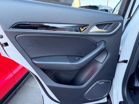 Audi Q3 2.0 TDI Black Edition Euro 6 (s/s) 5dr 32