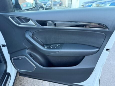 Audi Q3 2.0 TDI Black Edition Euro 6 (s/s) 5dr 28