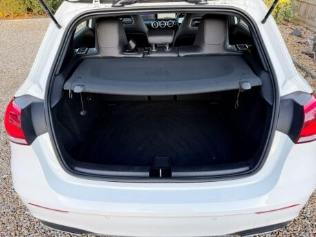 Mercedes-Benz A Class 1.3 A200 AMG Line (Premium Plus) 7G-DCT Euro 6 (s/s) 5dr 37