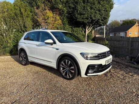 Volkswagen Tiguan 2.0 TDI R-Line Tech DSG Euro 6 (s/s) 5dr 2