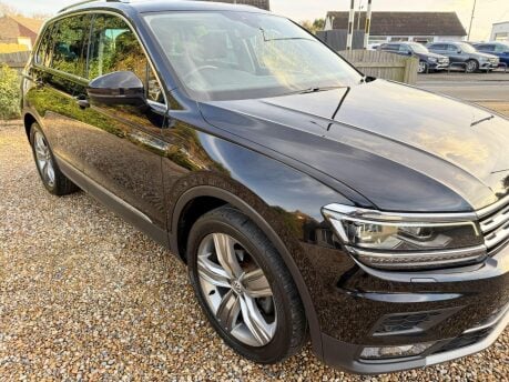 Volkswagen Tiguan 2.0 TDI BlueMotion Tech SEL DSG Euro 6 (s/s) 5dr 9