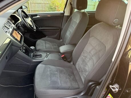 Volkswagen Tiguan 2.0 TDI BlueMotion Tech SEL DSG Euro 6 (s/s) 5dr 36