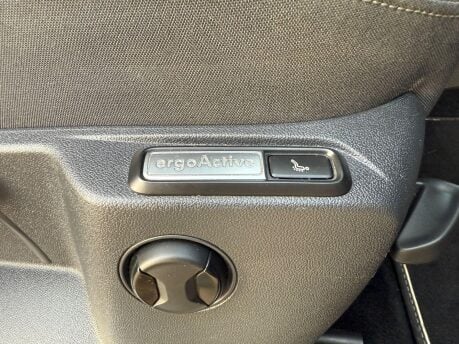 Volkswagen Tiguan 2.0 TDI BlueMotion Tech SEL DSG Euro 6 (s/s) 5dr 29