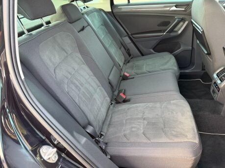 Volkswagen Tiguan 2.0 TDI BlueMotion Tech SEL DSG Euro 6 (s/s) 5dr 32