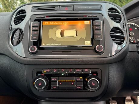 Volkswagen Tiguan 2.0 TDI BlueMotion Tech R-Line 4WD Euro 5 (s/s) 5dr 16