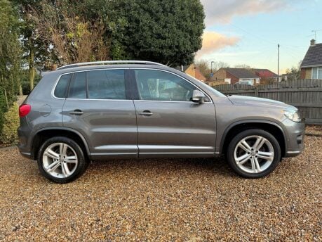 Volkswagen Tiguan 2.0 TDI BlueMotion Tech R-Line 4WD Euro 5 (s/s) 5dr 6