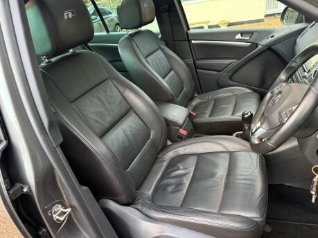 Volkswagen Tiguan 2.0 TDI BlueMotion Tech R-Line 4WD Euro 5 (s/s) 5dr 22