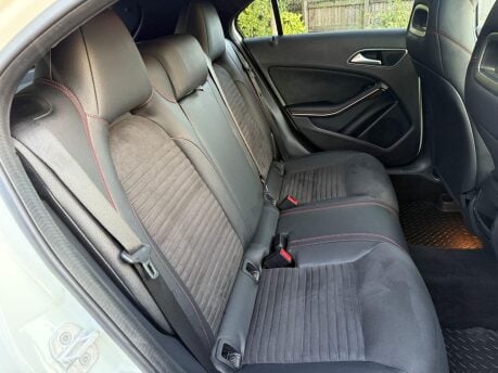 Mercedes-Benz A Class 2.1 A220 CDI AMG Night Edition 7G-DCT Euro 6 (s/s) 5dr 25