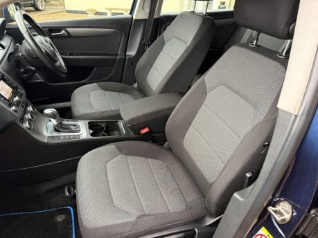 Volkswagen Passat 2.0 TDI BlueMotion Tech Highline DSG Euro 5 (s/s) 5dr 27