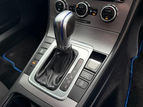 Volkswagen Passat 2.0 TDI BlueMotion Tech Highline DSG Euro 5 (s/s) 5dr 20