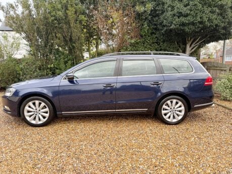 Volkswagen Passat 2.0 TDI BlueMotion Tech Highline DSG Euro 5 (s/s) 5dr 3