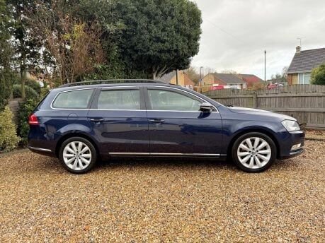 Volkswagen Passat 2.0 TDI BlueMotion Tech Highline DSG Euro 5 (s/s) 5dr 4