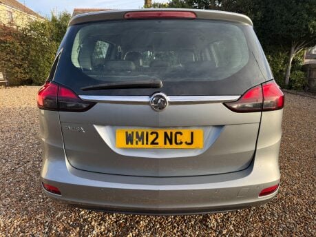 Vauxhall Zafira 1.8 16V Exclusiv Euro 5 5dr 9