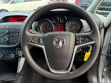 Vauxhall Zafira 1.8 16V Exclusiv Euro 5 5dr 12