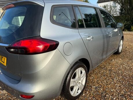 Vauxhall Zafira 1.8 16V Exclusiv Euro 5 5dr 8