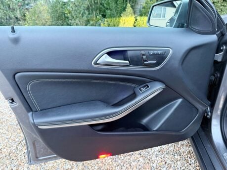 Mercedes-Benz GLA 2.1 GLA200d Sport (Premium Plus) Euro 6 (s/s) 5dr 28