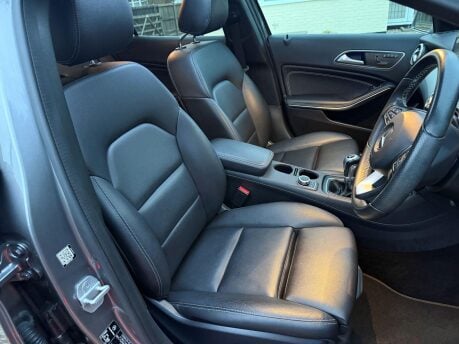 Mercedes-Benz GLA 2.1 GLA200d Sport (Premium Plus) Euro 6 (s/s) 5dr 22