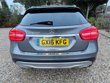 Mercedes-Benz GLA 2.1 GLA200d Sport (Premium Plus) Euro 6 (s/s) 5dr 11