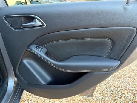 Mercedes-Benz B Class 2.1 B220 CDI Sport 7G-DCT Euro 6 (s/s) 5dr 25