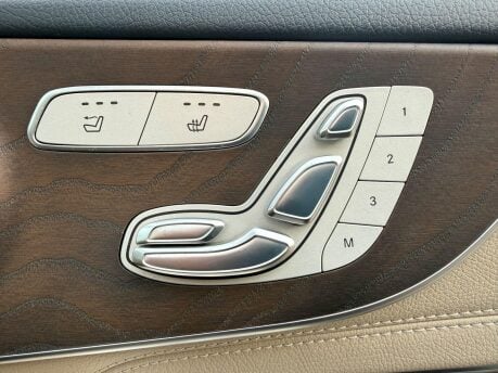 Mercedes-Benz C Class 2.1 C250d AMG Line (Premium Plus) Cabriolet G-Tronic+ Euro 6 (s/s) 2dr 21