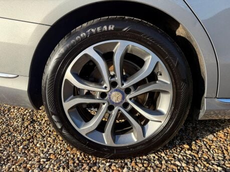 Mercedes-Benz C Class 2.1 C250d Sport (Premium) Saloon 4dr Diesel 7G-Tronic+ Euro 6 (s/s) (204 ps 16