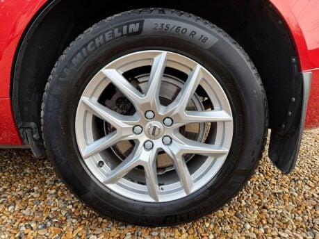 Volvo XC60 2.0 D4 Momentum Auto AWD Euro 6 (s/s) 5dr 11