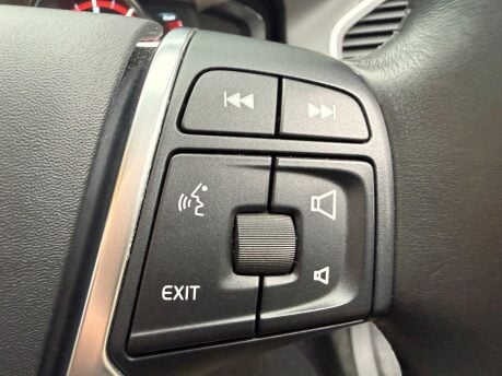 Volvo XC60 2.4 D5 SE Lux Nav Auto AWD Euro 6 (s/s) 5dr 19