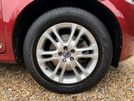 Volvo XC60 2.4 D5 SE Lux Nav Auto AWD Euro 6 (s/s) 5dr 13