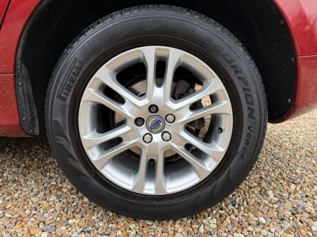 Volvo XC60 2.4 D5 SE Lux Nav Auto AWD Euro 6 (s/s) 5dr 11