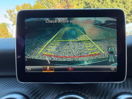 Mercedes-Benz A Class 2.1 A200d AMG Line (Premium) Hatchback 5dr Diesel 7G-DCT Euro 6 (s/s) (136 15