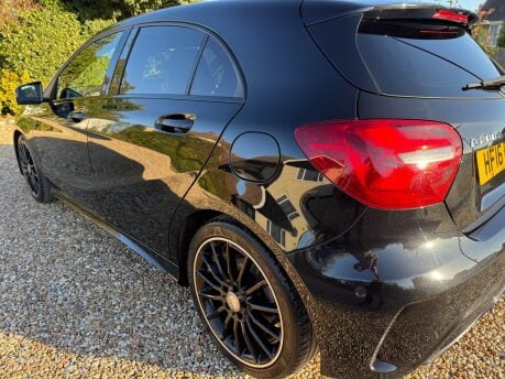 Mercedes-Benz A Class 2.1 A200d AMG Line (Premium) Hatchback 5dr Diesel 7G-DCT Euro 6 (s/s) (136 10