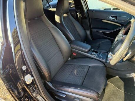 Mercedes-Benz A Class 2.1 A200d AMG Line (Premium) Hatchback 5dr Diesel 7G-DCT Euro 6 (s/s) (136 18