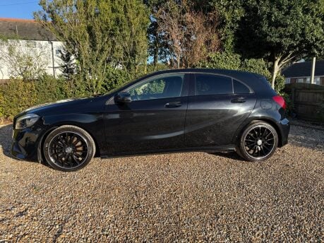 Mercedes-Benz A Class 2.1 A200d AMG Line (Premium) Hatchback 5dr Diesel 7G-DCT Euro 6 (s/s) (136 3