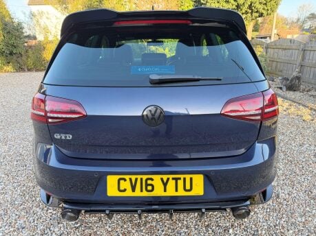 Volkswagen Golf 2.0 TDI BlueMotion Tech GTD Euro 6 (s/s) 3dr 11