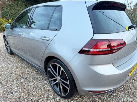 Volkswagen Golf 2.0 TDI BlueMotion Tech GTD DSG Euro 6 (s/s) 5dr 9