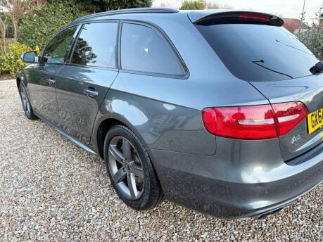 Audi A4 2.0 TDI Black Edition quattro Euro 5 (s/s) 5dr 9
