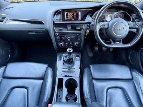 Audi A4 2.0 TDI Black Edition quattro Euro 5 (s/s) 5dr 20