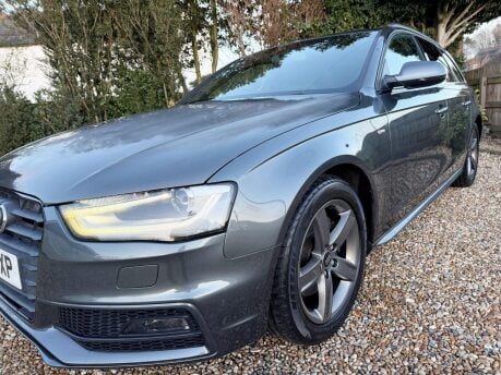 Audi A4 2.0 TDI Black Edition quattro Euro 5 (s/s) 5dr 5