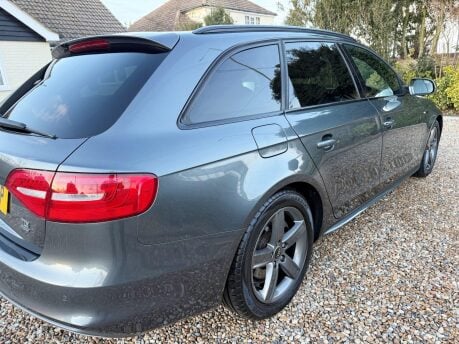 Audi A4 2.0 TDI Black Edition quattro Euro 5 (s/s) 5dr 7